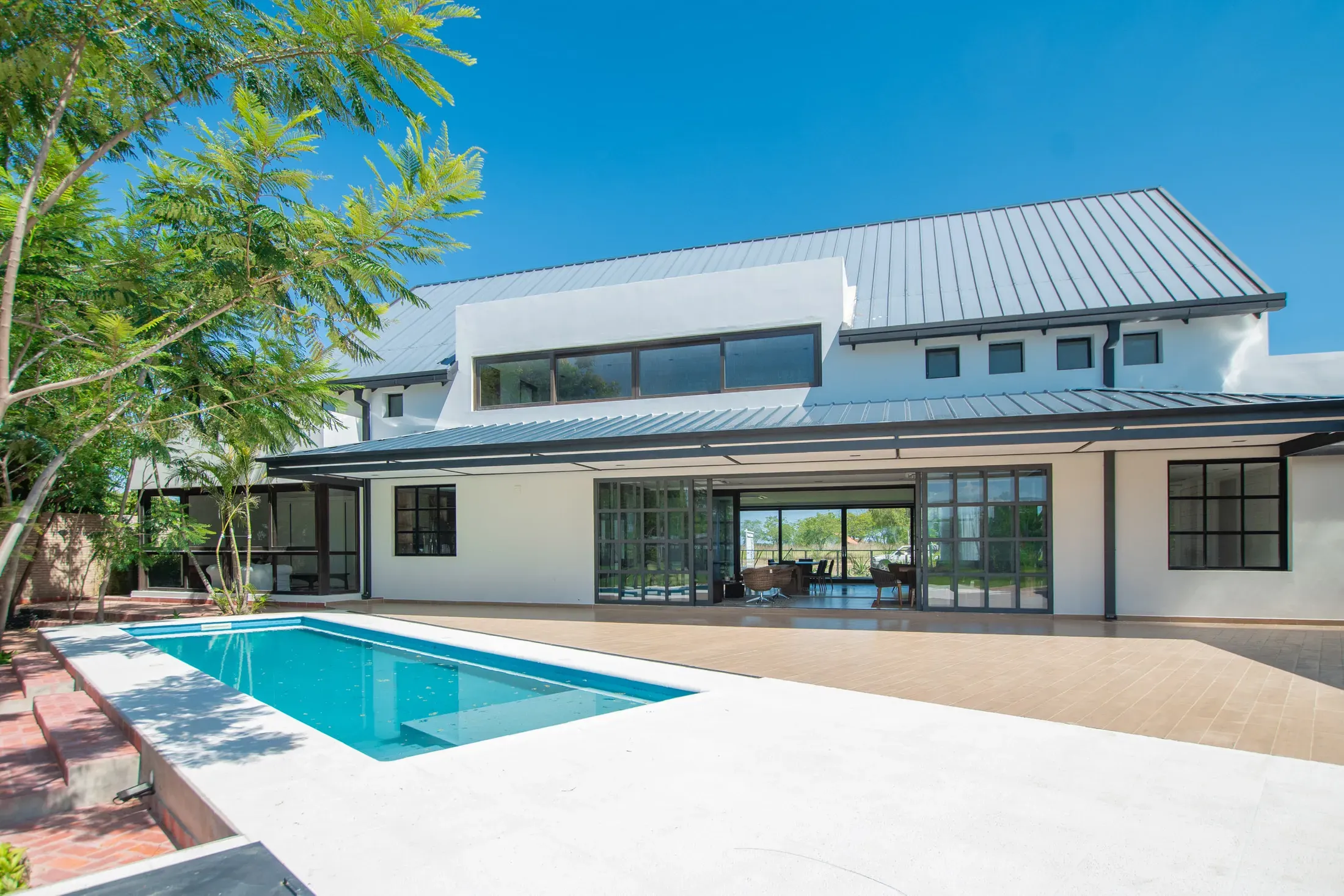 Paraguayan Paradise with Pool IMI Real Estate
